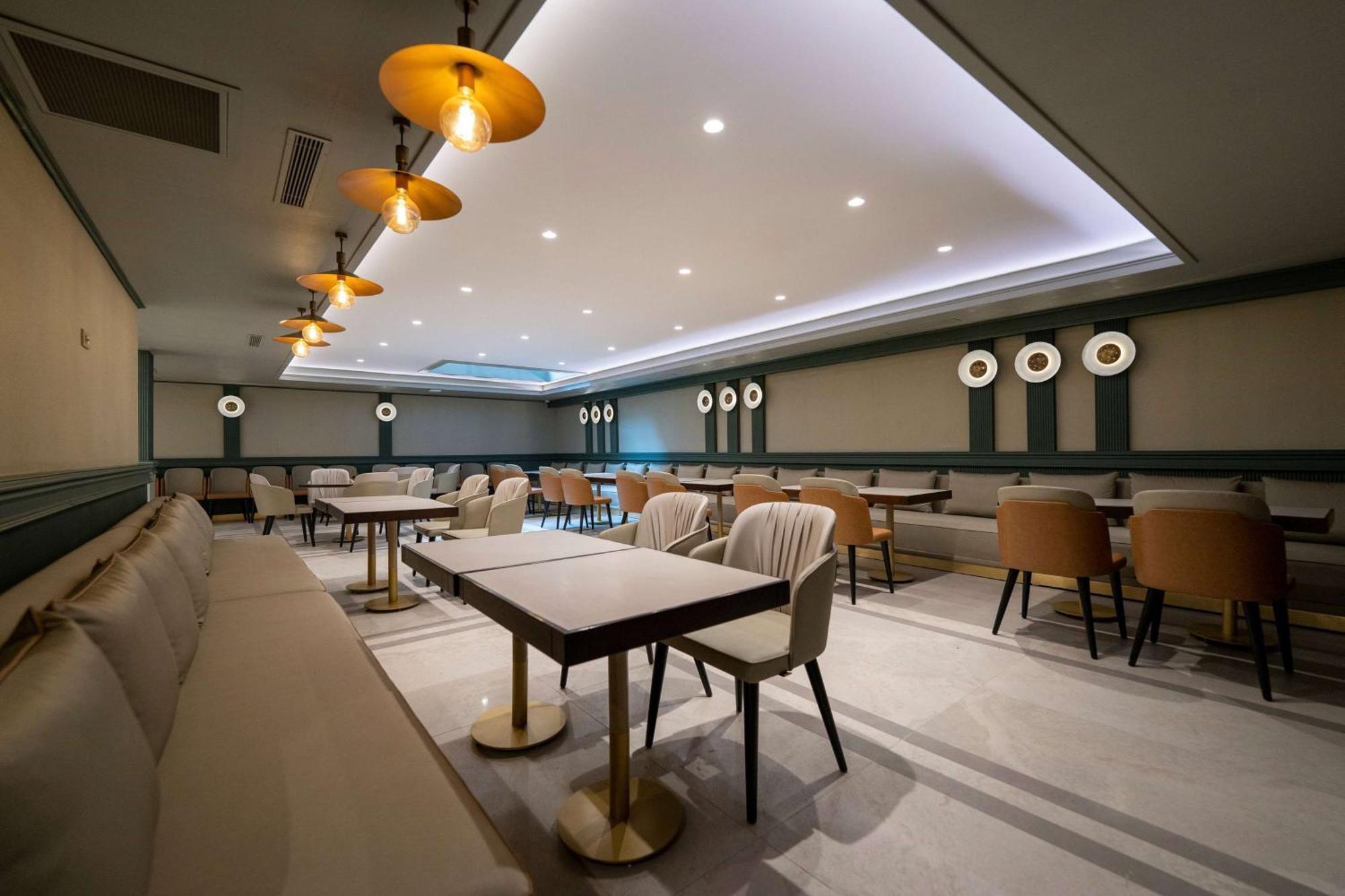 Days Inn By Wyndham Istanbul Bomonti Εξωτερικό φωτογραφία