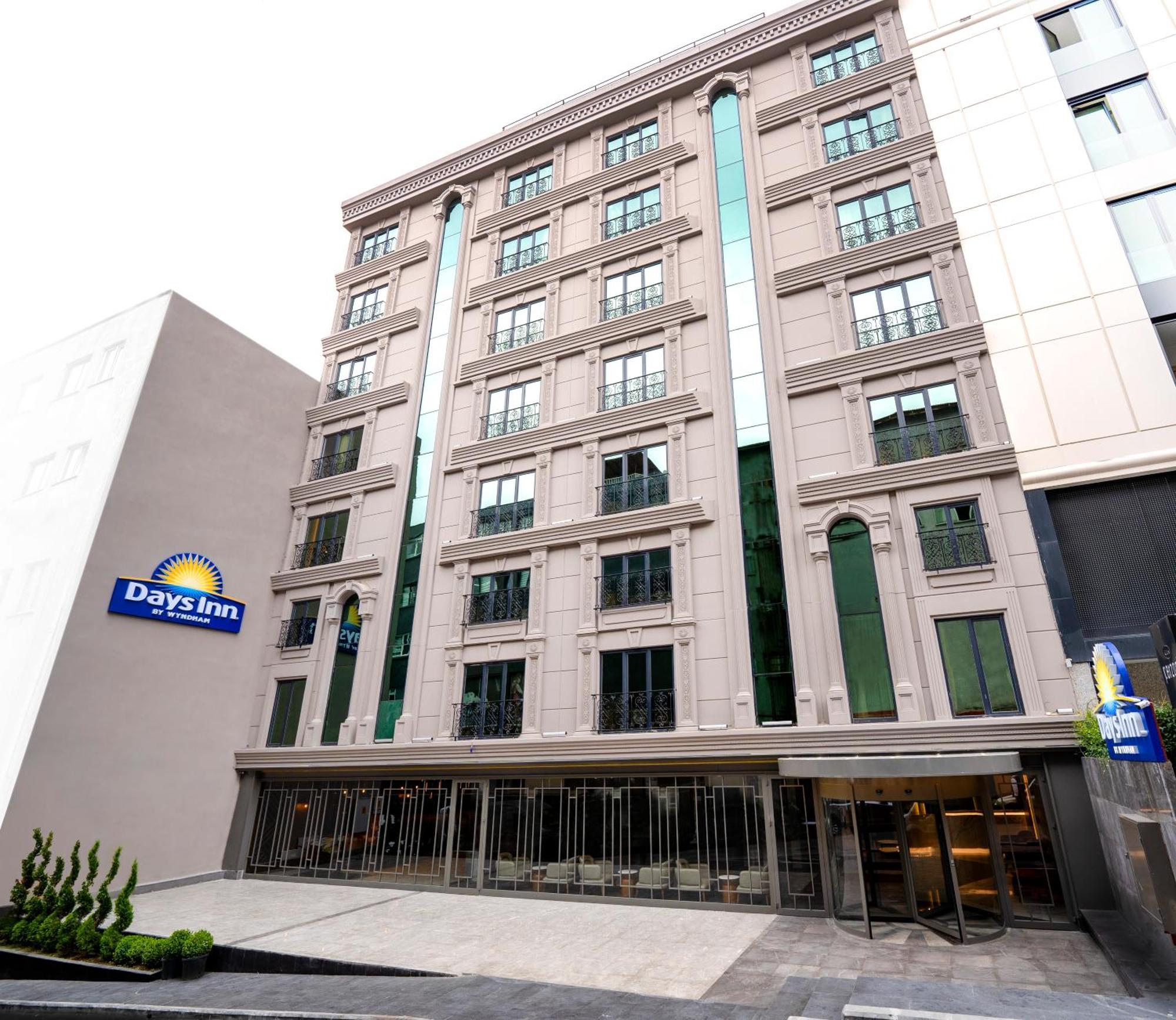 Days Inn By Wyndham Istanbul Bomonti Εξωτερικό φωτογραφία