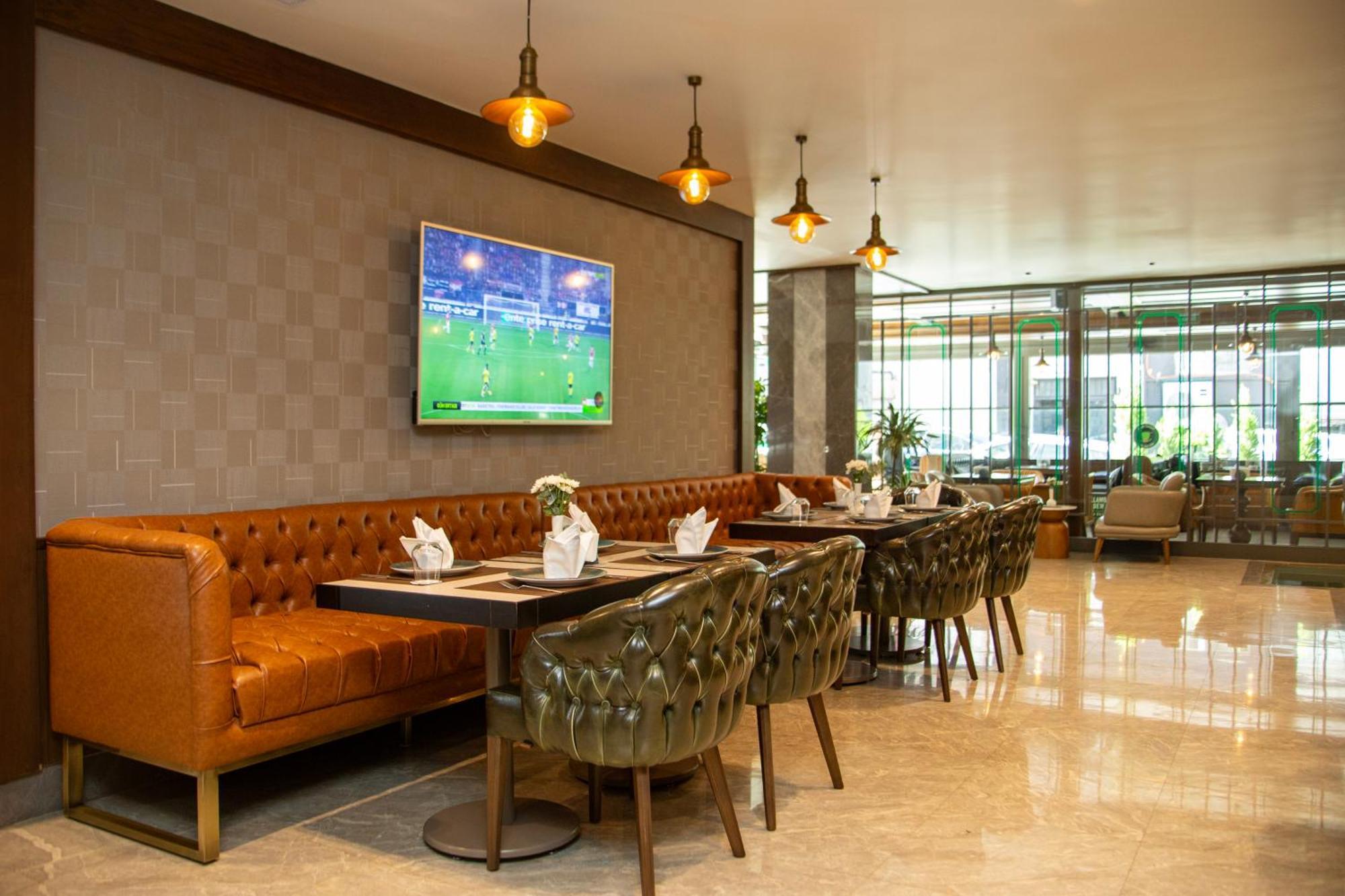 Days Inn By Wyndham Istanbul Bomonti Εξωτερικό φωτογραφία